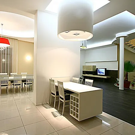 Villa White House *