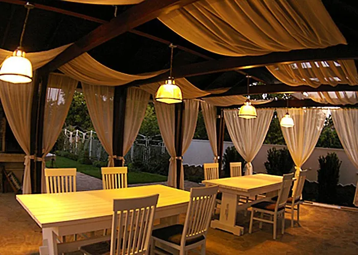 White House Villa Odessa