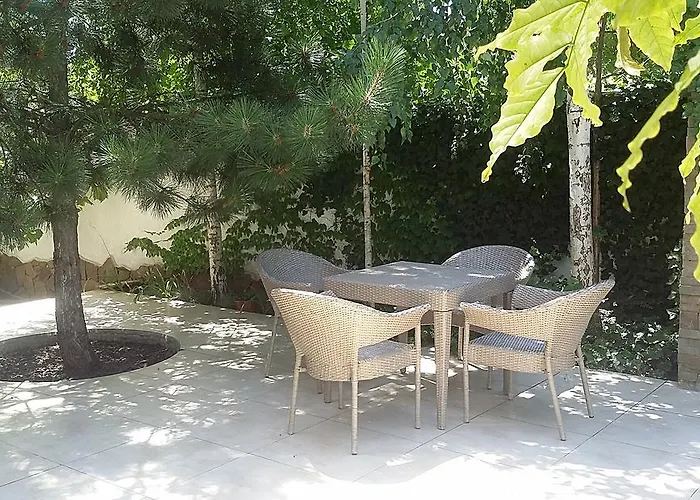 White House * Odessa